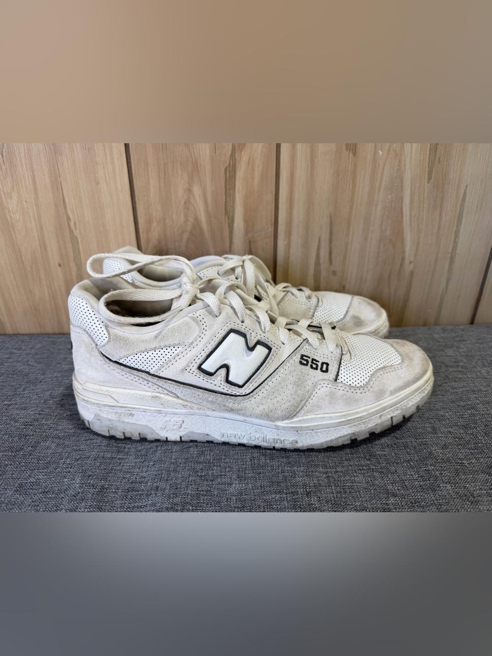New Balance 550 Women’s Off-White Sneakers